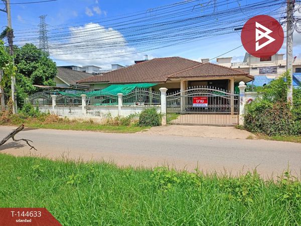 Single-storey detached house for sale, area 104 square meters, Don Tako Subdistrict, Ratchaburi, next to Sri Muang Market.
