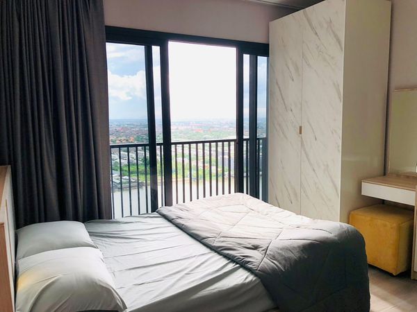 ✨Politan Rive Condo for Rent - Conveniently located just minutes from the BTS Skytrain.💛🧡💚Line ID @mynewhome💛🧡💚