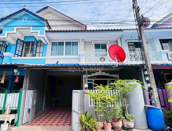 ทาวน์เฮ้าส์ 2 ชั้น หมู่บ้านลัลลี่วิลล์ลำลูกกา คลอง3  ทำเลดี ใกล้ตลาดลำลูกกาพลาซ่า