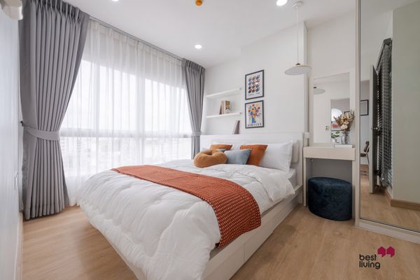 For sale: The Viva Condo Sathon-Taksin near BTS Wongwian Yai.