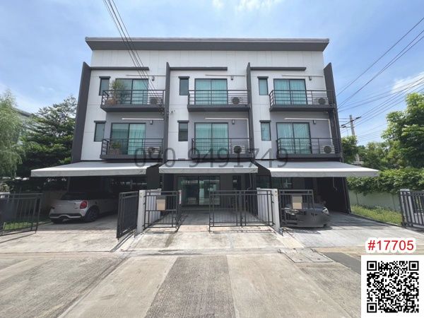 3-story townhome for sale, Baan Klang Muang, Ratchaphruek - Rattanathibet, near MRT Bang Rak Yai Station, 600 meters.