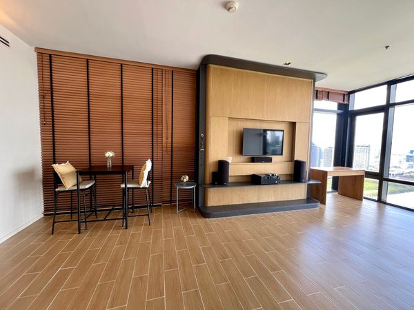 🏠✨ Circle 2 Living Prototype (เซอร์เคิล 2 ลิฟวิ่ง โปรโตไทพ์) | ขายคอนโด 1 ห้องนอน (HBH-RP-111)
