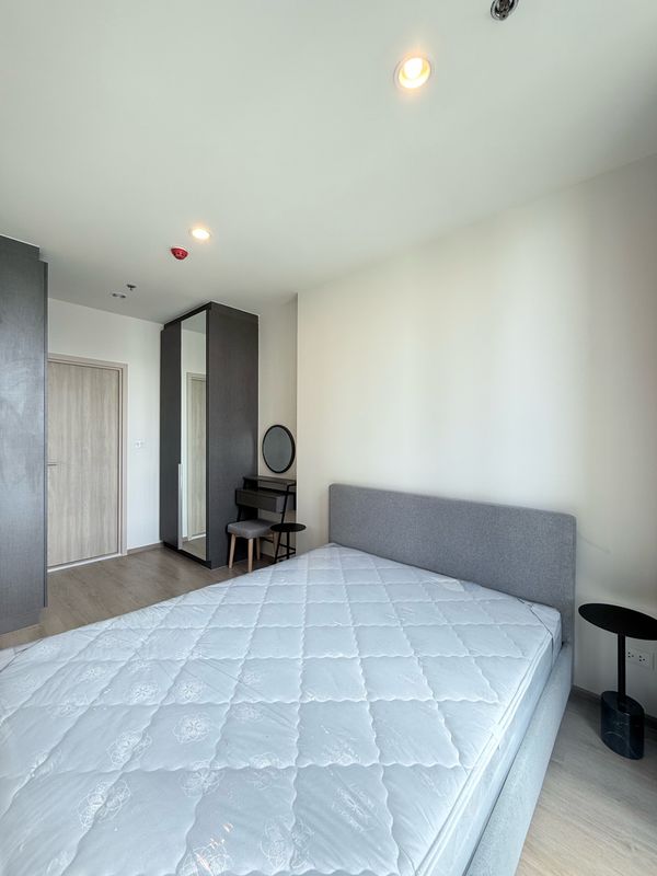 🏢 Nue District R9 👫18,000 ‼️Best price✨ ห้อง 30 ตร.ม. โปร่ง อยู่สบาย | 🚆 ใกล้ MRT พระราม 9 เดินถึง | 🌿 ส่วนกลางสุดอลังการ Golf • Spa • Pilates ครบทุกไลฟ์สไตล์