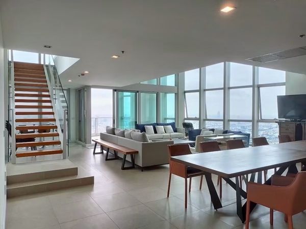 Luxury duplex penthouse for rent The River Condominium, high floor Chao Phraya River view near BTS Saphan Taksin and ICONSIAM