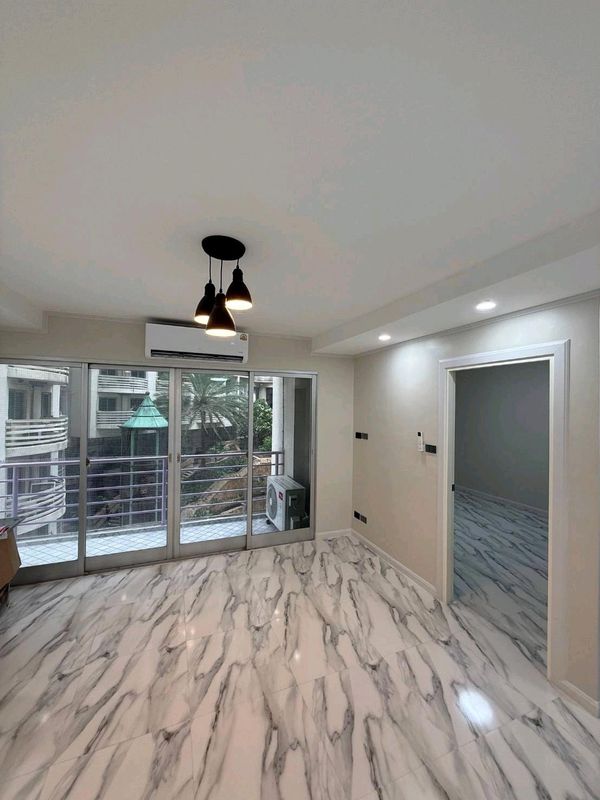 ✨ Large room, newly renovated, ready to move in, potential location in the heart of Rama 3, convenient travel.