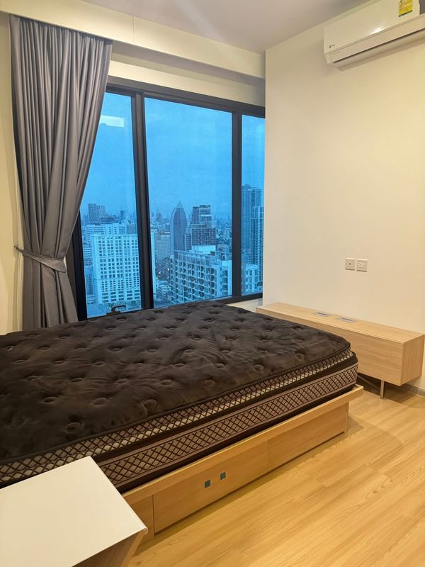 Condo for sale, M Chatuchak, Building B, 29th floor, good location, convenient travel, near BTS Mo Chit.