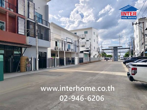 โฮมออฟฟิศ 3 ชั้น 33.6 ตร.ว. หมู่บ้านอาร์เค พาร์ค2 รามอินทรา-ซาฟารี ใกล้หมู่บ้านบุราสิริ-ปัญญาอินทรา ใกล้ซอยเลียบคลองสอง24 ถนนรามอินทรา ถนนเลียบคลองสอง เขตคลองสามวา กรุงเทพมหานคร
