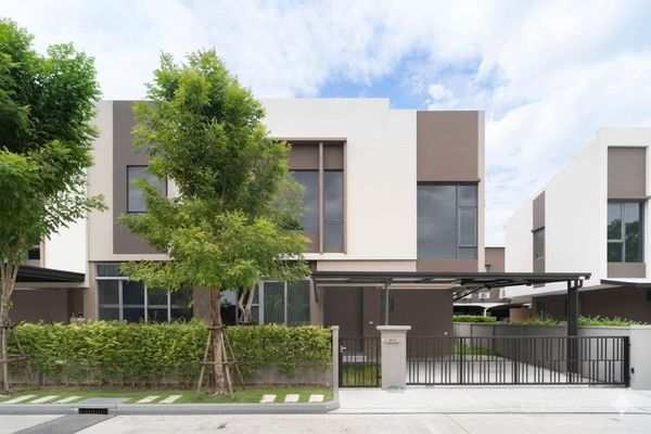 ขายบ้านสวย 2 ชั้น โครงการ Baan Klang Muang The Edition Sukhumvit–Onnut | 3 ห้องนอน พร้อมเข้าอยู่ ราคา 8.69 ล้านบาท [JZh260601]