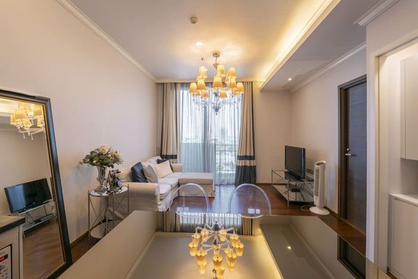 🔥𝘽𝙀𝙎𝙏 𝘿𝙀𝘼𝙇🔥 Condo, good location, ready to move in in the heart of Thonglor - Ekkamai | Quattro by Sansiri near BTS Thonglor.