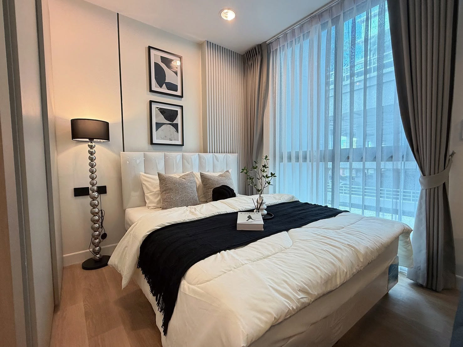 🔥Fully decorated and ready to move in! Condo for sale IDEO RATCHADA-HUAYKWANG, prime location, only 100 meters from Huai Khwang MRT, fully furnished and electrical appliances.