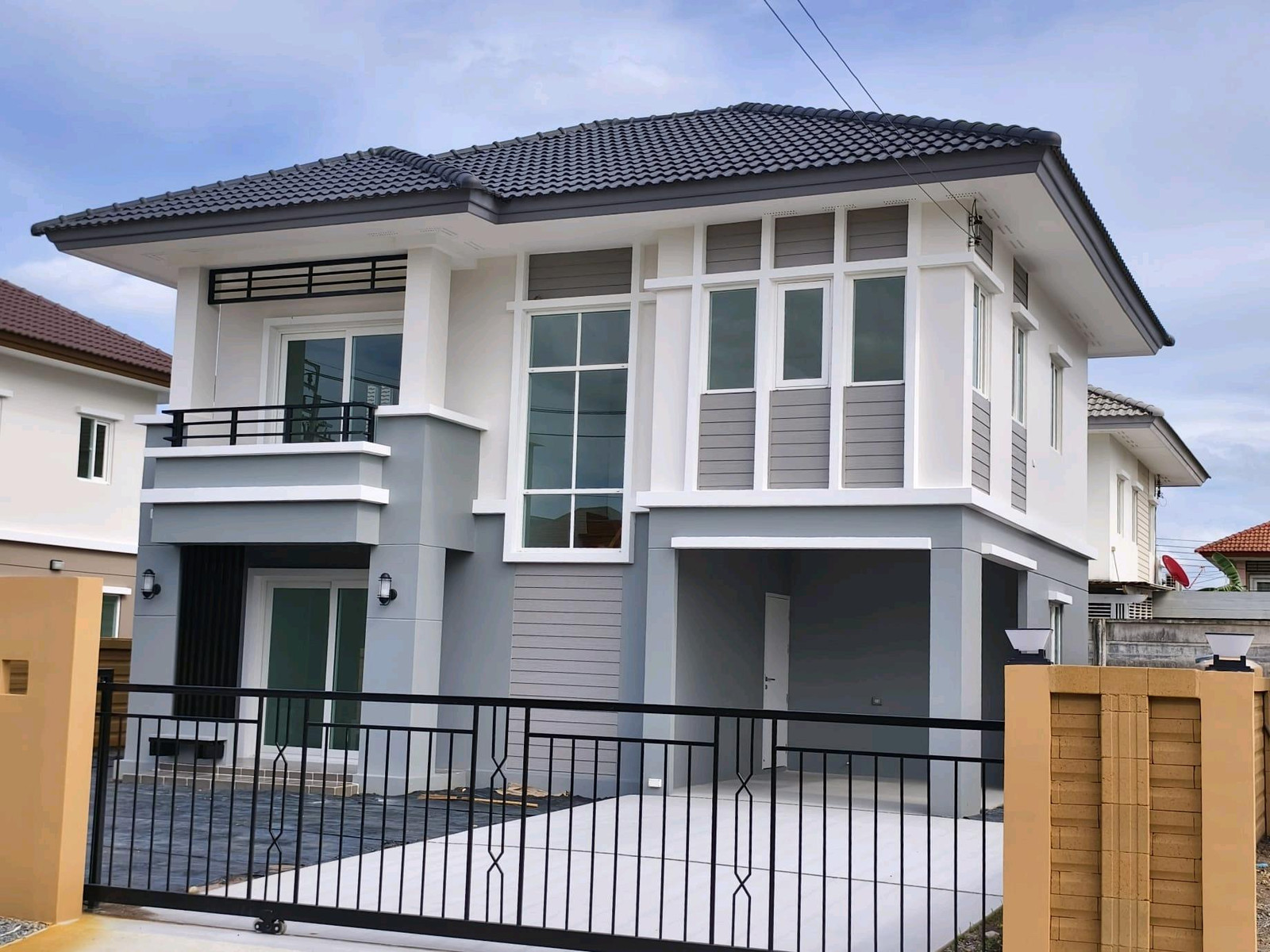 🚀 บ้านสวยอยู่สบายทำการค้าได้ “ทำเลดีที่สุดในโครงการ” ถนนมาเจริญ ต่อเติมได้และไม่ต้องจ่ายค่าส่วนกลางตลอดชีพ! – รูปที่ 2