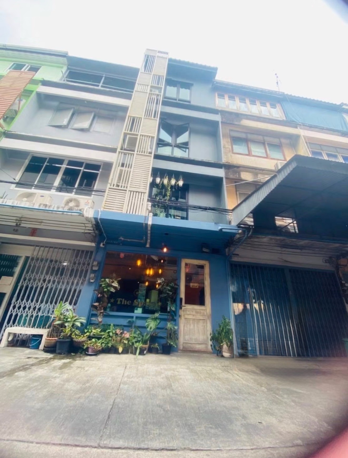 ขายอาคารพาณิชย์ (Hostel) 4 ชั้น ราชเทวี ใกล้ BTS เดินได้ 3-5 นาที ทำเลทองใจกลางเมือง เหมาะทำธุรกิจที่พัก/โฮสเทล 28 เตียง ใกล้สยาม MBK
ขายอาคารพาณิชย์ (Hostel) 4 ชั้น ราชเทวี ใกล้ BTS เดินได้ 3-5 นาที ทำเลทองใจกลางเมือง เหมาะทำธุรกิจที่พัก/โฮสเทล 28 เตียง ใกล้สยาม MBK