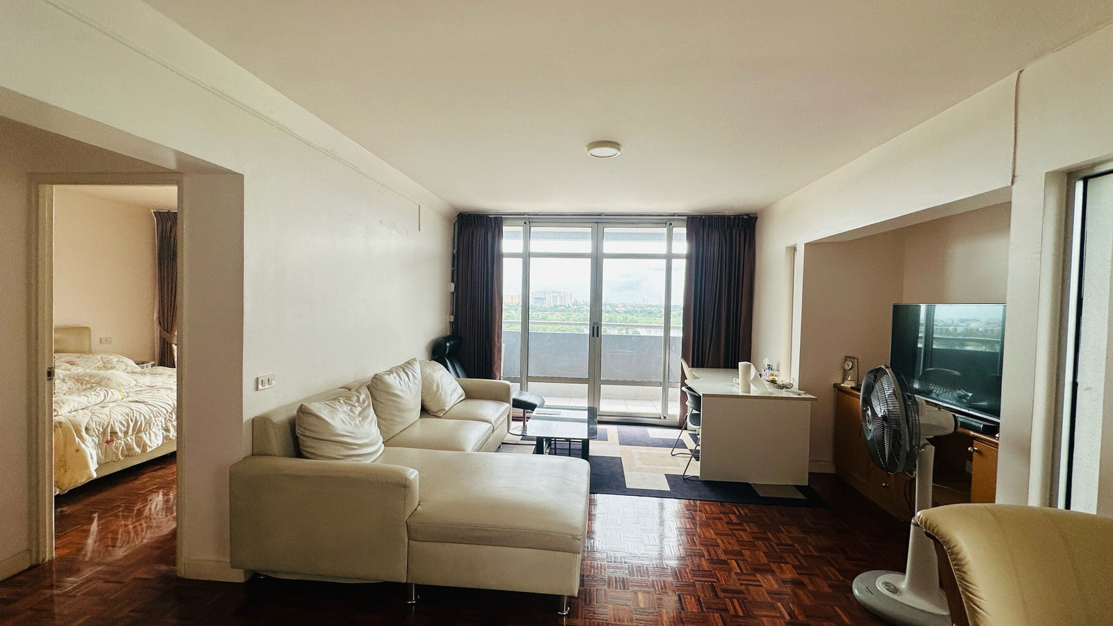 For rent: Lakeview Geneva Condominium (Lakeview Condominium Geneva 1) For rent: Lakeview Geneva Condominium (Lakeview Condominium Geneva 1)
