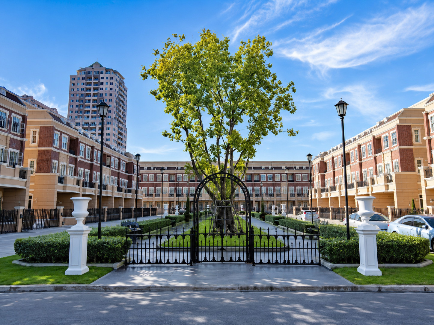 ขายทาวน์โฮมหรูหัวมุม Garden Square Sukhumvit 77 พื้นที่ใช้สอย 310 ตร.ม. 4 ห้องนอน ใจกลางสุขุมวิท 77 ขายทาวน์โฮมหรูหัวมุม Garden Square Sukhumvit 77 พื้นที่ใช้สอย 310 ตร.ม. 4 ห้องนอน ใจกลางสุขุมวิท 77