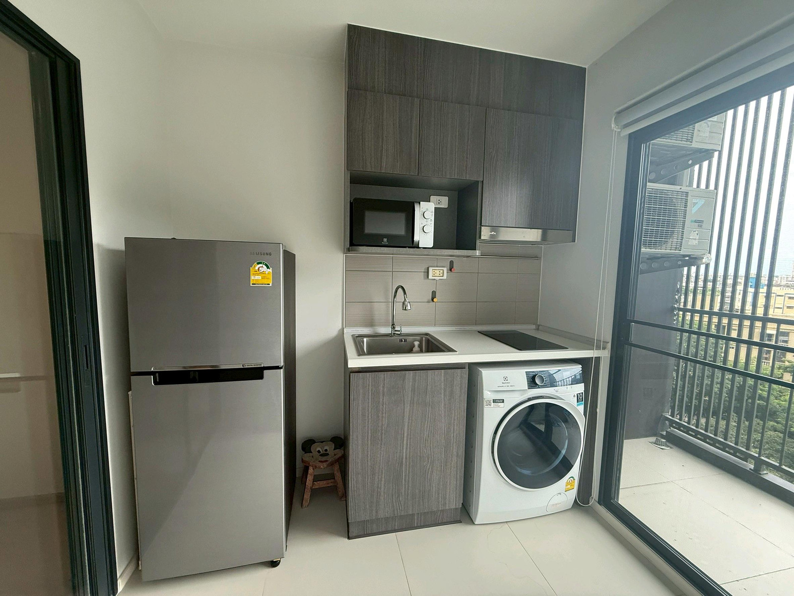 วิวสระ บรรยากาศดีมาก ห้องสวย – รูปที่ 2