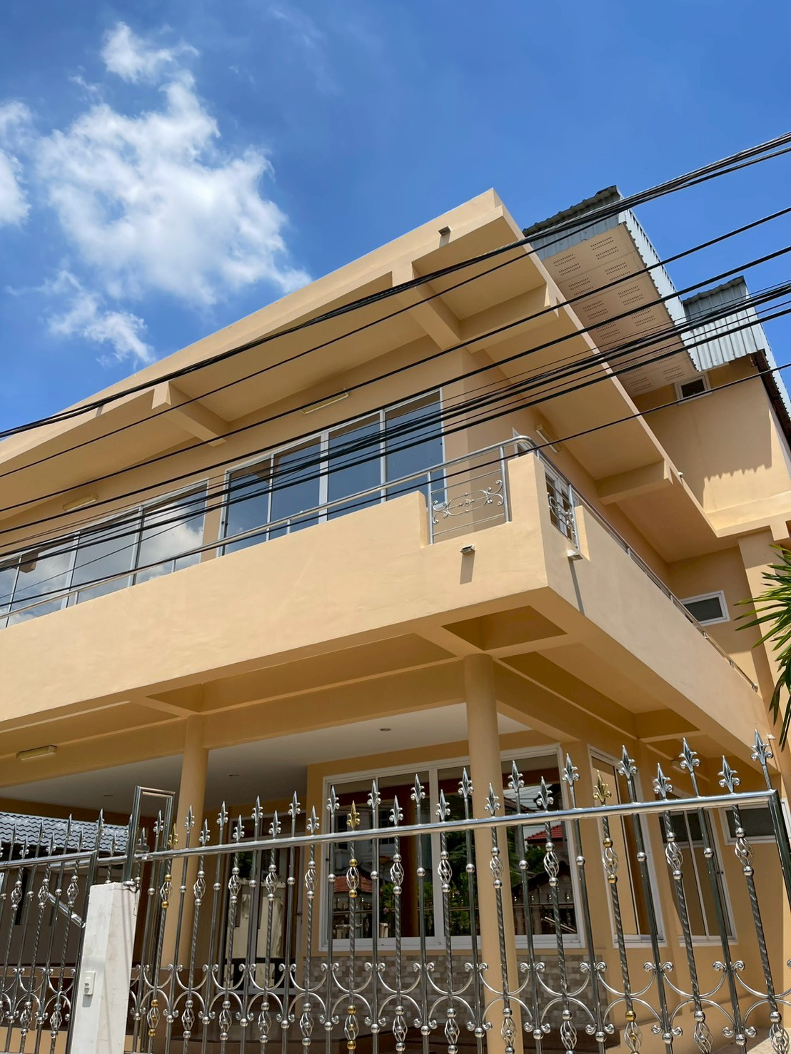 🏡 ขายบ้านเดี่ยว 3 ชั้น รีโนเวทใหม่ทั้งหลัง สวยยล้ำเหมือนได้มือหนึ่ง! หมู่บ้านชัยพฤกษ์ รามอินทรา | ทำเลดี ตอบโจทย์ทั้งอยู่อาศัยและ Home Office 🏡 ขายบ้านเดี่ยว 3 ชั้น รีโนเวทใหม่ทั้งหลัง สวยยล้ำเหมือนได้มือหนึ่ง! หมู่บ้านชัยพฤกษ์ รามอินทรา | ทำเลดี ตอบโจทย์ทั้งอยู่อาศัยและ Home Office