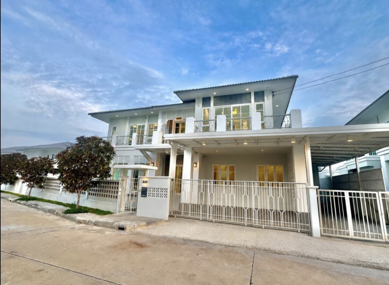 🐾 [FOR RENT/SALE] 🔥Selling at a loss of 2,000,000฿ from 18,900,000 down to 16,900,00฿ Renting out 120,000฿ Agents welcome.