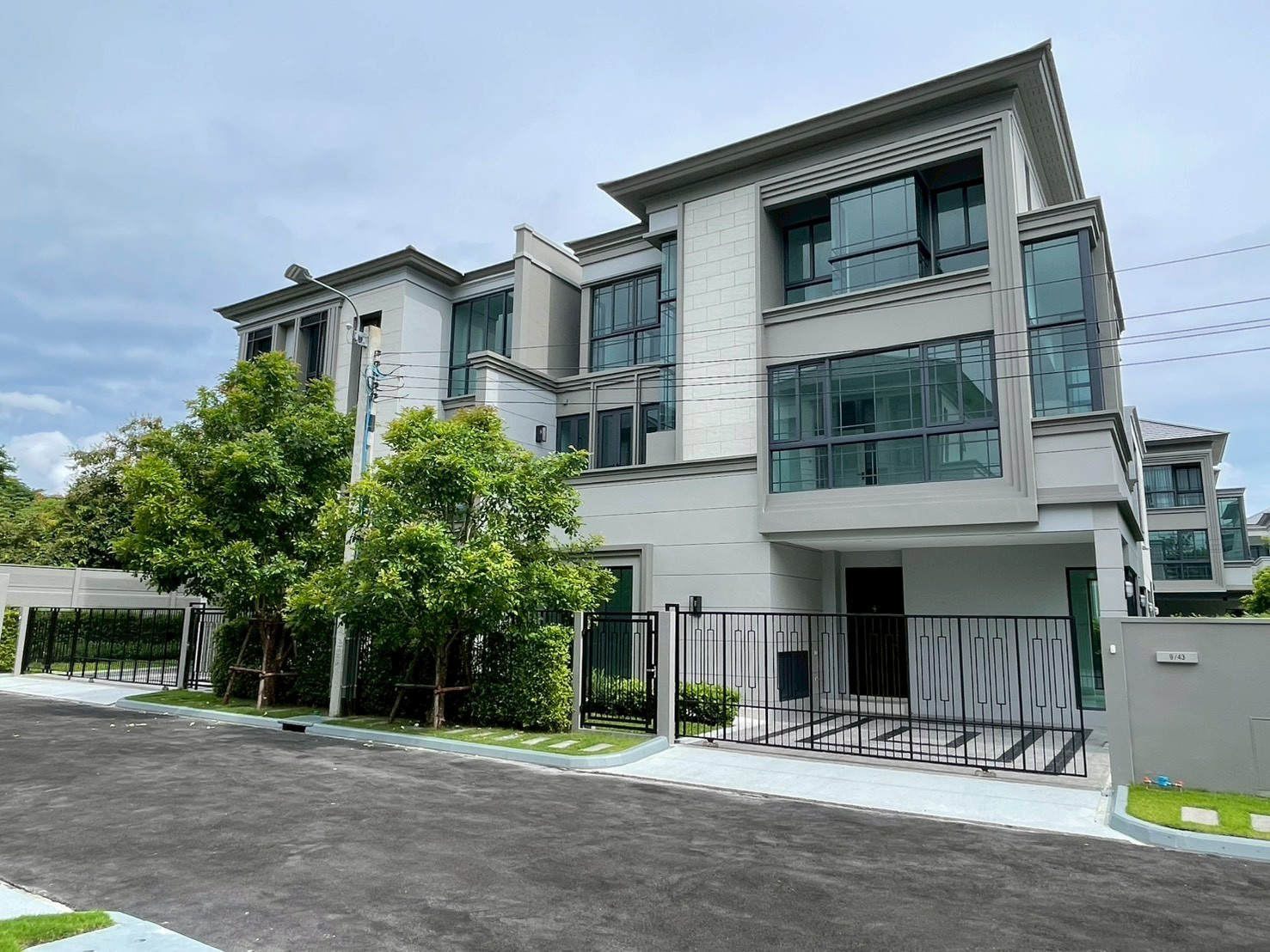 🔥 Alley closing promotion! Last house, special price 21.9 million baht 🔥 Twin house for sale, Baan Klang Muang CLASSE Sukhumvit 77 (Baan Klang Muang CLASSE Sukhumvit 77) near BTS On Nut | New house ready to move in 💥 Special price only 21,900,000 baht 087