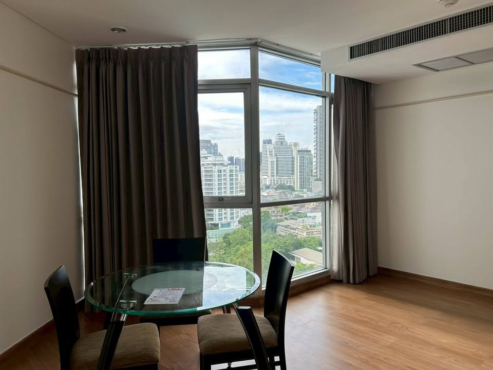 🔥Condo for sale LUMPINI PLACE WATER CLIFF, beautiful condition, like new, renovated floor and kitchen counter. Good location in the city center 🔥Condo for sale LUMPINI PLACE WATER CLIFF, beautiful condition, like new, renovated floor and kitchen counter. Good location in the city center