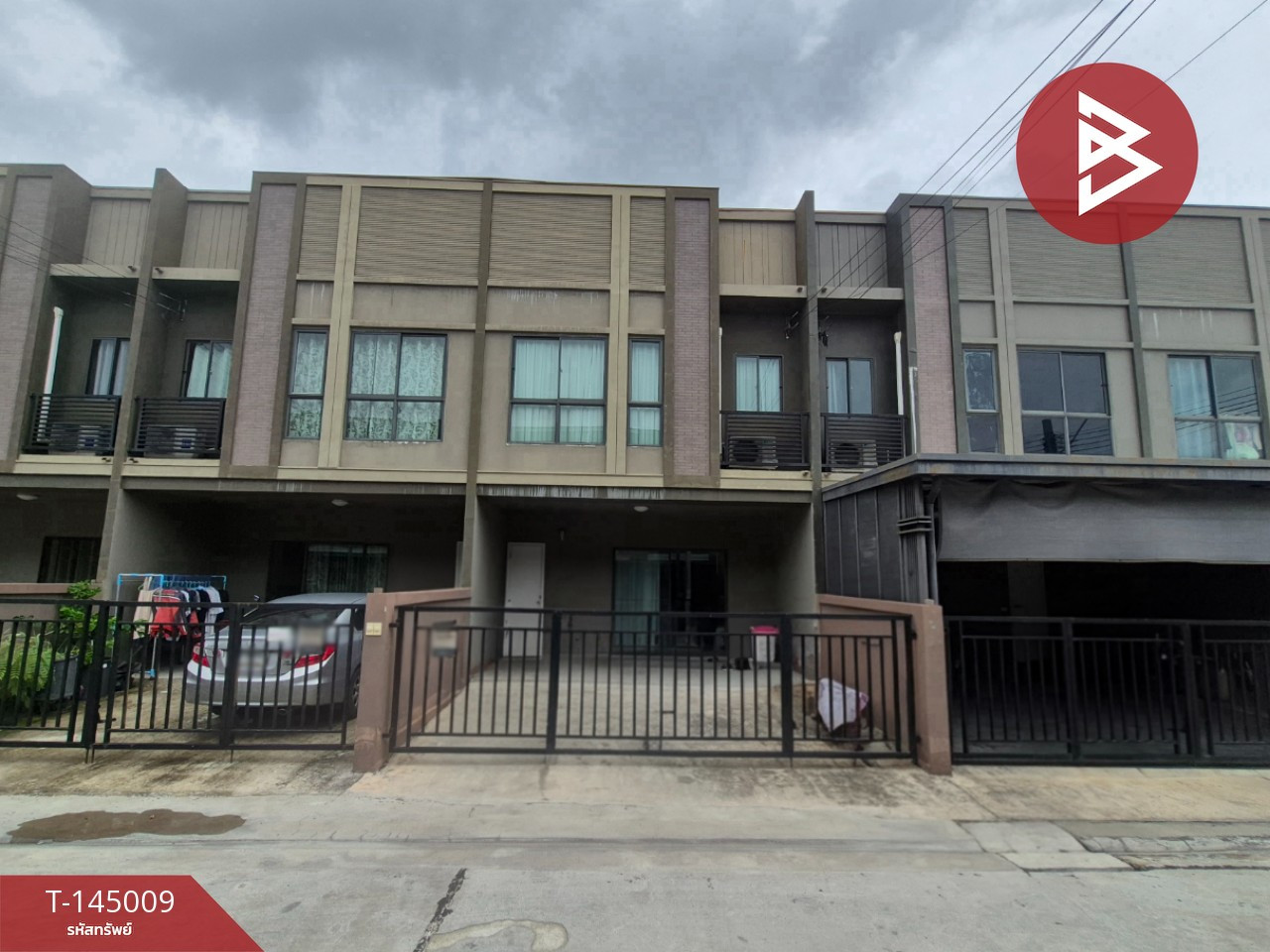 Townhouse for sale Verve Phetkasem81 Village, Nong Khaem, Bangkok