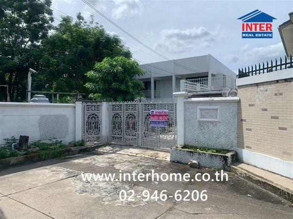 Land + 2-story detached house, 238 sq m, Chokchai Khlong Chan Village. Near Phra Mother School Soi Nawamin 81, Intersection 1, Nawamin Road, Lat Phrao Road, Bueng Kum District, Bangkok