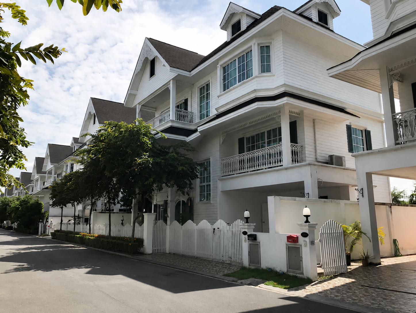 Fantasia Villa 3 / 4 Bedrooms (FOR RENT) DA026