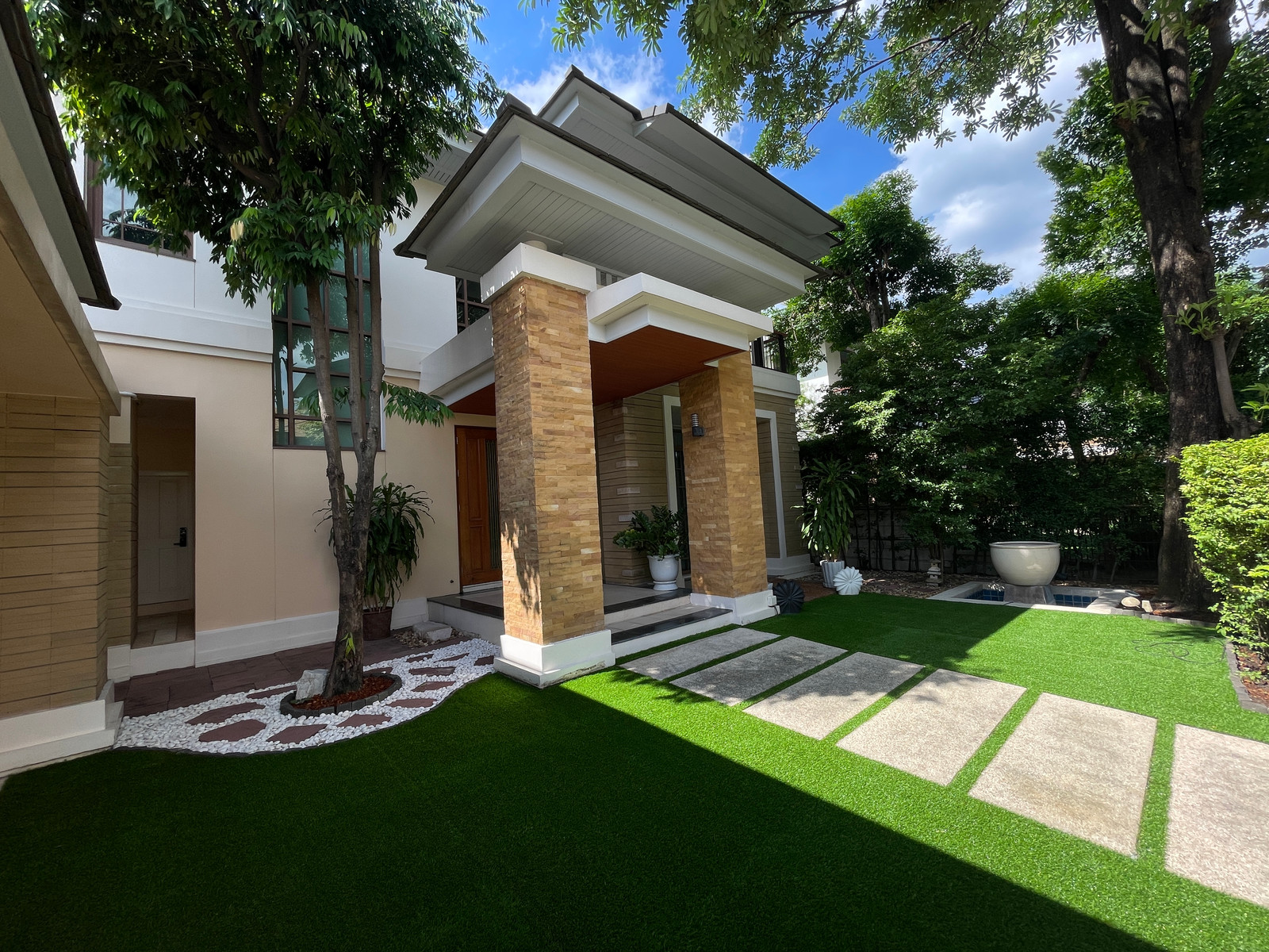 🏡For rent Narasiri Phatthanakan Srinakarin 5 bedrooms near Airport link Hua Mak 🏡For rent Narasiri Phatthanakan Srinakarin 5 bedrooms near Airport link Hua Mak