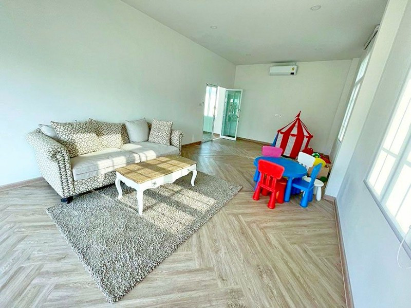 Single-story detached house 2 bed 2 bath Tuscan style in Ban Chang. Fully furnished with air conditi – รูปที่ 3