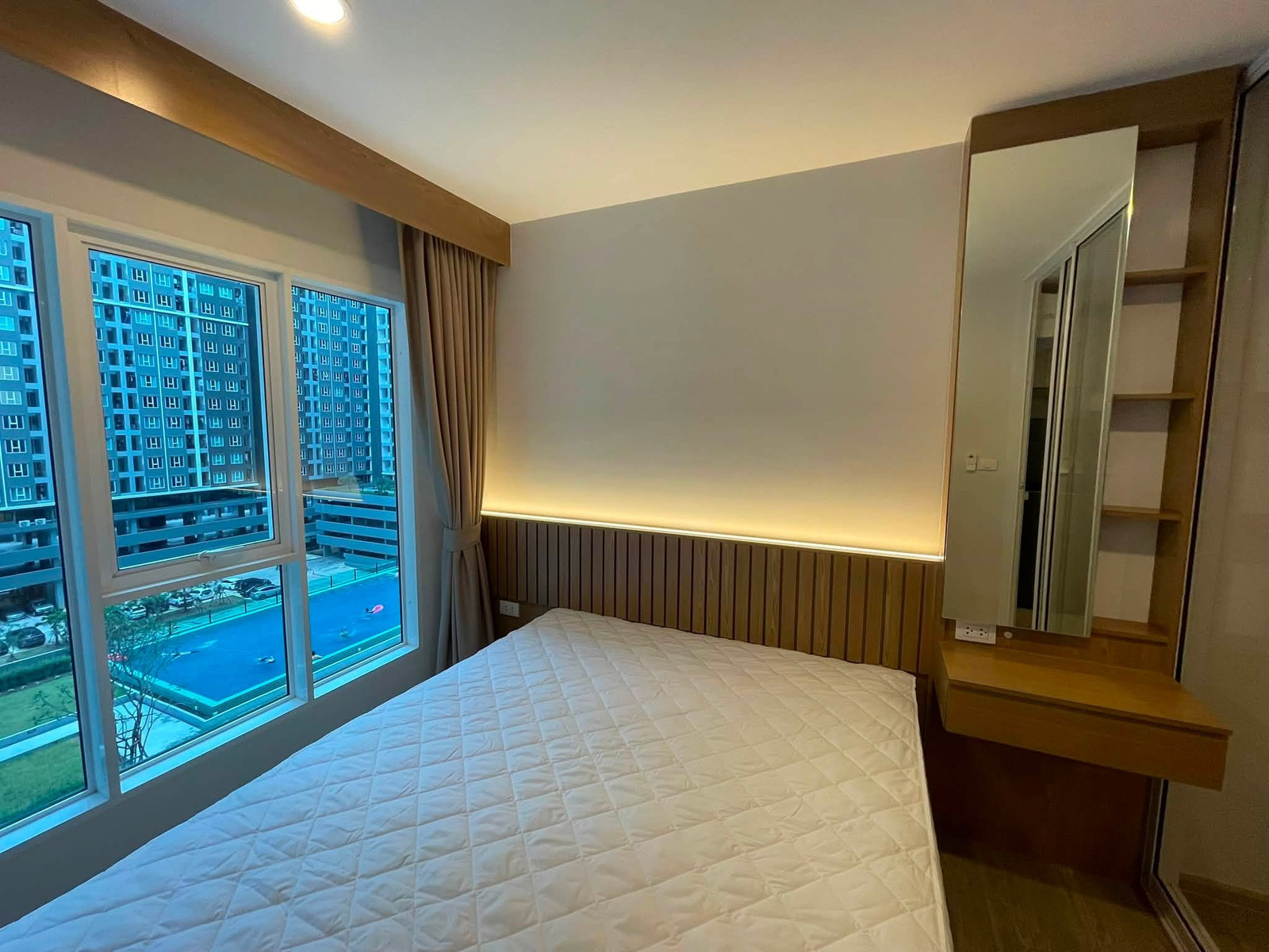 K-7021 🔥🔥 ห้องสวย ตกแต่งใหม่ เฟอร์บิ้วอิน วิวสระ เดินทางสะดวก  ใกล้ BTS บางนา เพียง 400 เมตร ให้เช่า !!  คอนโด Regent บางนา พร้อมอยู่