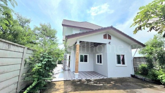 บ้านเดี่ยว 2 หลังสร้างติดกัน ราษฎร์อุทิศ 50 กรุงเทพ ขายขาดทุน – รูปที่ 4