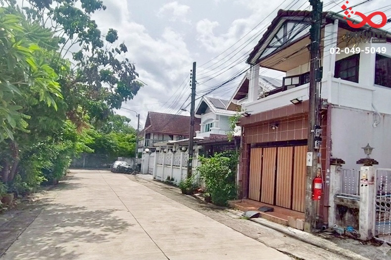 ทาวน์เฮาส์ 2 ชั้น ประเสริฐมนูกิจ 42 หมู่บ้านสราญรมย์ รีโนเวทใหม่ ตรงข้ามสวน ใกล้แยกเกษตร–นวมินทร์ – รูปที่ 3