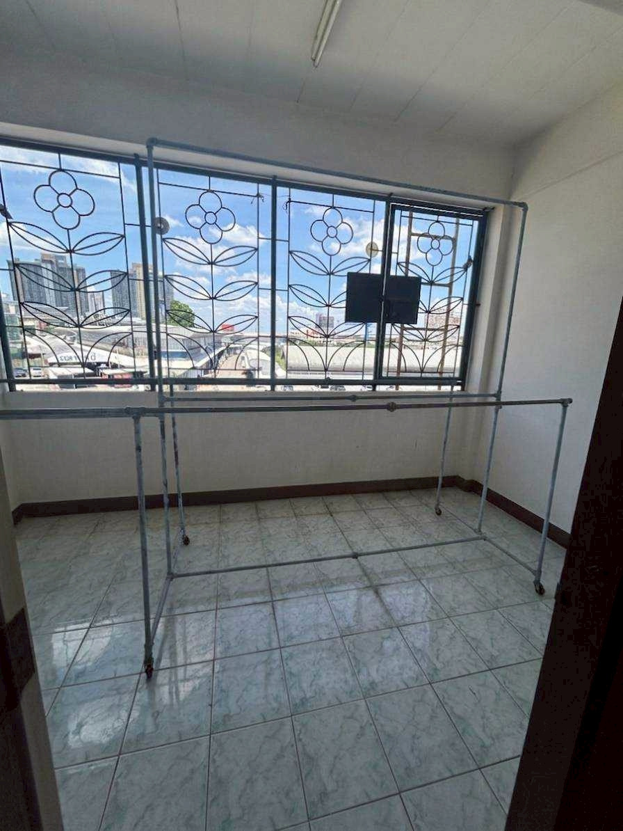 PZ1426 Bang Yai City commercial building, 4 floors, area 16 sq m., usable area 192 sq m. Soi Talad Klang, vegetables and fruits, trading location in the heart of Bang Yai Market, behind BB Market, Sao Thong Hin Subdistrict, Bang Yai District, Nonthaburi P – รูปที่ 3