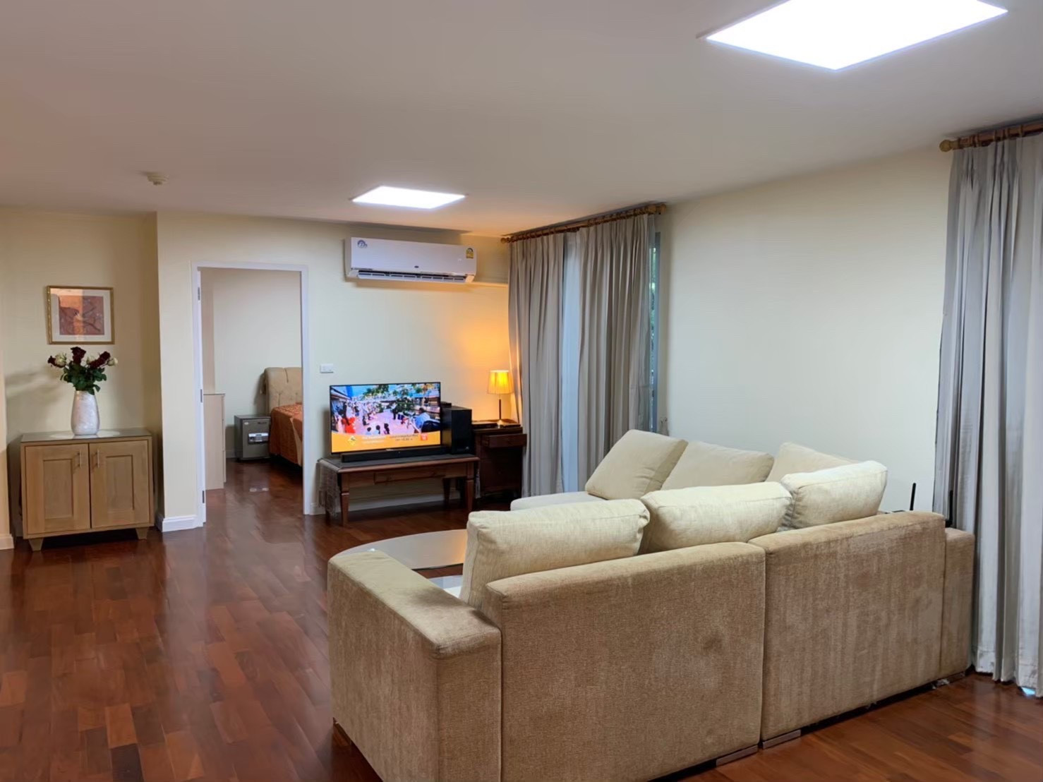 🌟Condo for sale 49plus Sukhumvit 49, large room, parking for 2 cars, near BTS Thonglor Fuji, Samitivej Hospital. 🌟Condo for sale 49plus Sukhumvit 49, large room, parking for 2 cars, near BTS Thonglor Fuji, Samitivej Hospital.