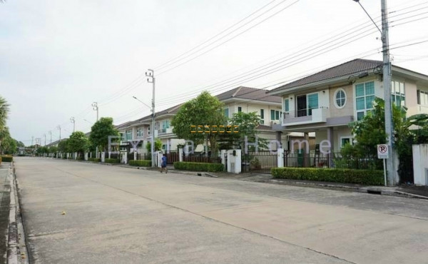 Single house, garden front, 57 sq m, Supalai Ville, Phetkasem 69