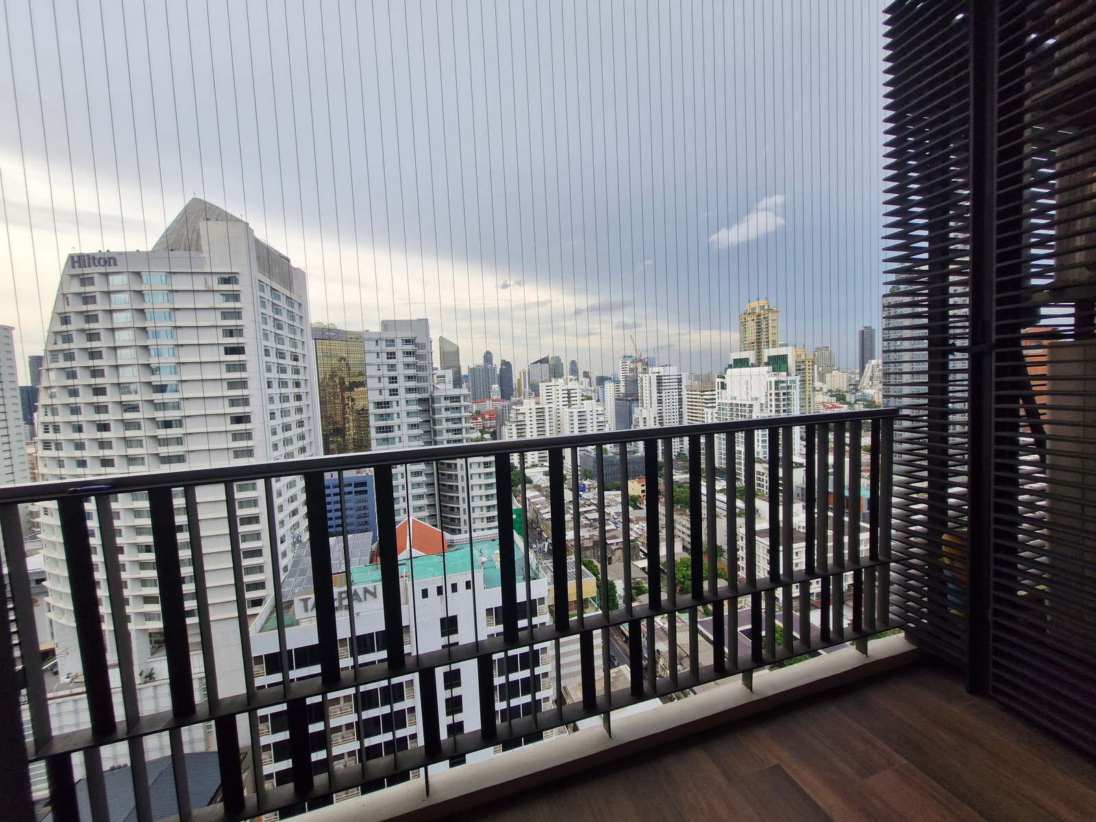 คอนโดเลี้ยงสัตว์ได้ใจกลางเมือง Luxury Pet-friendly Condominium in Asoke , High Floor with the best Price 🔥  – รูปที่ 3