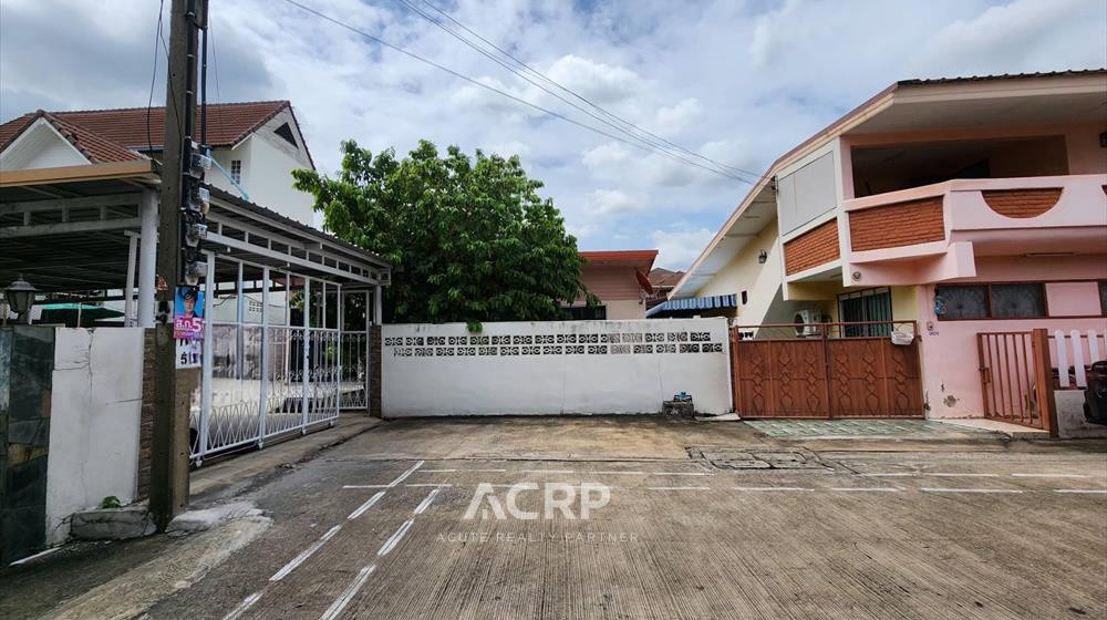 ขายบ้านเดี่ยว หลังริม หมู่บ้าน เคหะนคร 3 พัฒนาการ 50 สวนหลวง ใกล้รถไฟฟ้าสถานีหัวหมาก ขายบ้านเดี่ยว หลังริม หมู่บ้าน เคหะนคร 3 พัฒนาการ 50 สวนหลวง ใกล้รถไฟฟ้าสถานีหัวหมาก