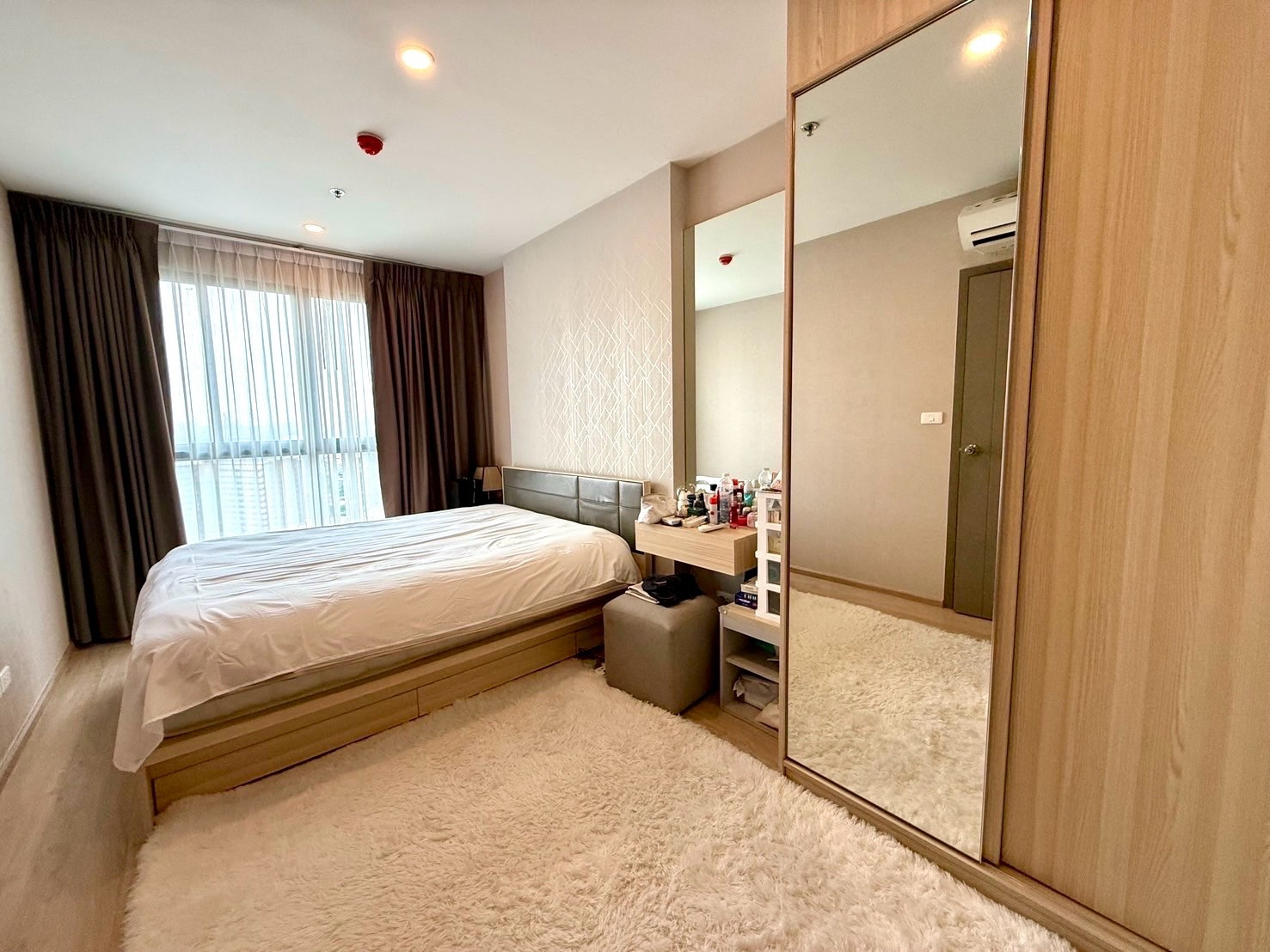 New room for sale, river view, Ideo O2 Condo, Ideo O2 Condo, Bangna BTS, with all amenities, 10 rai. New room for sale, river view, Ideo O2 Condo, Ideo O2 Condo, Bangna BTS, with all amenities, 10 rai.