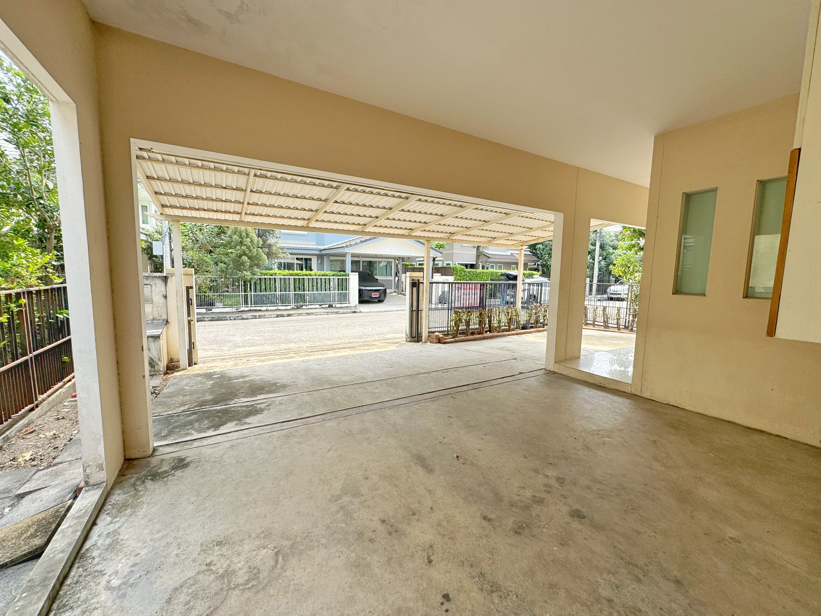 🔥 ลดแรง! ขายบ้านเดี่ยว พฤกษ์ลดา ติวานนท์–ราชพฤกษ์ (Land & Houses) เพียง 3.79 ล้านบาท | 4 ห้องนอน | บ้านเดี่ยวต่ำกว่า 4 ล้าน ตรงข้ามโรงเรียนสารสาสน์วิเทศราชพฤกษ์ – รูปที่ 2