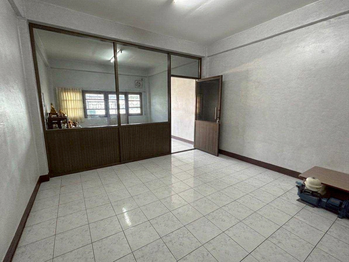 PZ1426 Bang Yai City commercial building, 4 floors, area 16 sq m., usable area 192 sq m. Soi Talad Klang, vegetables and fruits, trading location in the heart of Bang Yai Market, behind BB Market, Sao Thong Hin Subdistrict, Bang Yai District, Nonthaburi P – รูปที่ 2