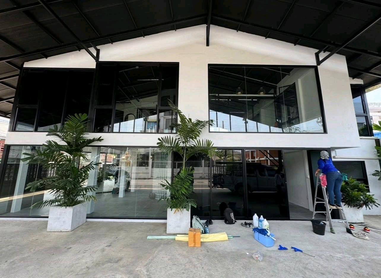 อาคารสำนักงาน  ให้เช่า
ตกแต่ง สวยงามย่าน รัชดา-สุทธิสาร-ลาดพร้าว
อาคาร2ชั้น
ที่ดิน 100 ตารางวา
พื้นที่ใช้สอย พร้อมลานจอด 
520 ตารางเมตร
ค่าเช่า ฿300/ตรม/เดือน= 156,000 บ
ที่จอดรถ 12 คัน
สัญญาเช่า 3 ปี
วางจอง   1   เดือน
เงินประกัน 3 เดือน

สถานที่ใกล้เคีย – รูปที่ 3