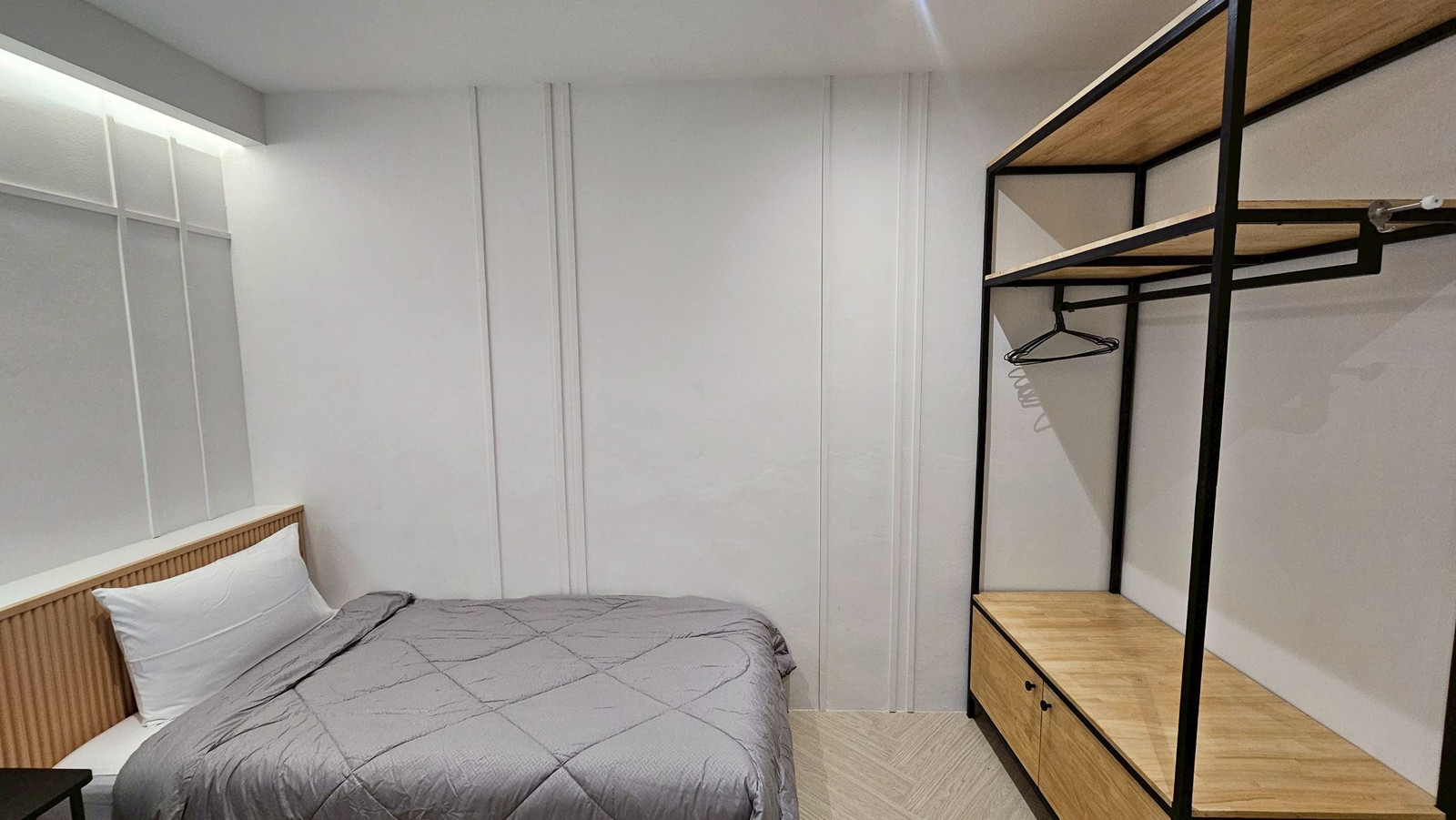 🏢 ขาย! ตึกสวยทำเลทอง สไตล์มินิมอลมูจิ (Olivia Loft) พร้อมผู้เช่า ทำเป็น Air BNB ได้ – รูปที่ 3