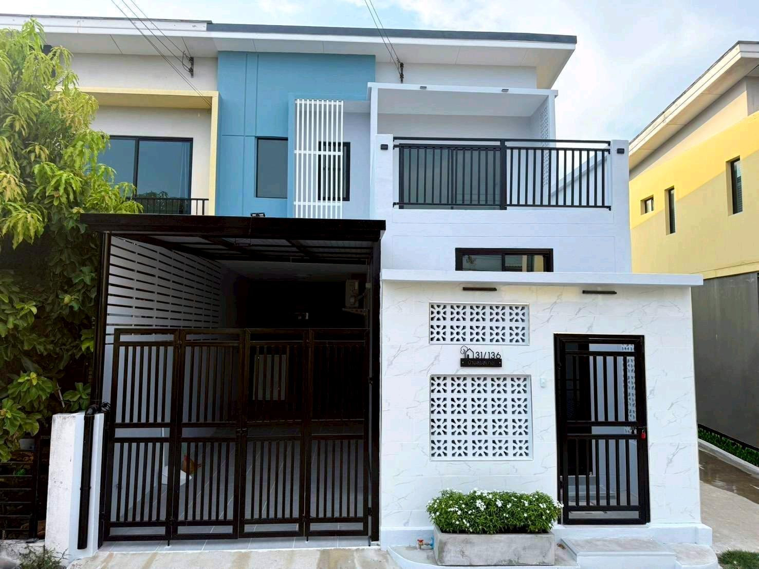 💫ขาย ทาวน์เฮ้าส์หลังมุม พฤกษาไลท์ ล็อกซ์ ปิ่นเกล้า-วงแหวน💫
🏡ทาวน์เฮ้าส์ 2 ชั้น หลังมุม หน้าบ้านไม่ชนใคร ทำเลบางใหญ่ ใกล้แนวรถไฟฟ้าสายสีม่วง และจุดขึ้น-ลง M81
✨บ้านหลังมุม ได้พื้นที่ใช้สอยเป็นส่วนตัว
✨หน้าบ้านไม่ชนใคร บรรยากาศโปร่งโล่ง
✨มีระเบียงรับลม 💫ขาย ทาวน์เฮ้าส์หลังมุม พฤกษาไลท์ ล็อกซ์ ปิ่นเกล้า-วงแหวน💫
🏡ทาวน์เฮ้าส์ 2 ชั้น หลังมุม หน้าบ้านไม่ชนใคร ทำเลบางใหญ่ ใกล้แนวรถไฟฟ้าสายสีม่วง และจุดขึ้น-ลง M81
✨บ้านหลังมุม ได้พื้นที่ใช้สอยเป็นส่วนตัว
✨หน้าบ้านไม่ชนใคร บรรยากาศโปร่งโล่ง
✨มีระเบียงรับลม