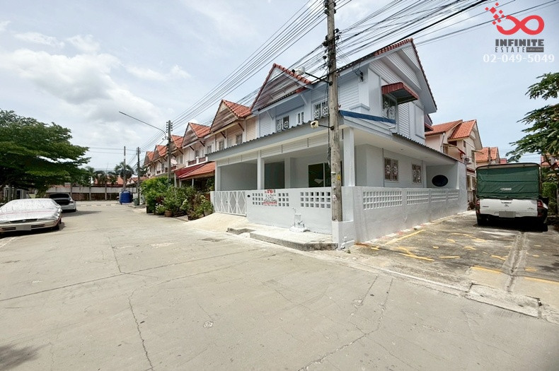 ขายทาวน์เฮาส์ 2 ชั้น 30 ตรว. หลังมุม ม.กานดา ริมคลอง 2 สมุทรสาคร รีโนเวทใหม่ ขายทาวน์เฮาส์ 2 ชั้น 30 ตรว. หลังมุม ม.กานดา ริมคลอง 2 สมุทรสาคร รีโนเวทใหม่