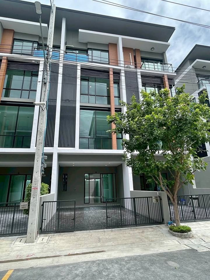 โฮมออฟฟิศให้เช่า : Premium Place Mix Nawamin ใกล้ MaxValue นวมินทร์ *พร้อมอยู่* โฮมออฟฟิศให้เช่า : Premium Place Mix Nawamin ใกล้ MaxValue นวมินทร์ *พร้อมอยู่*