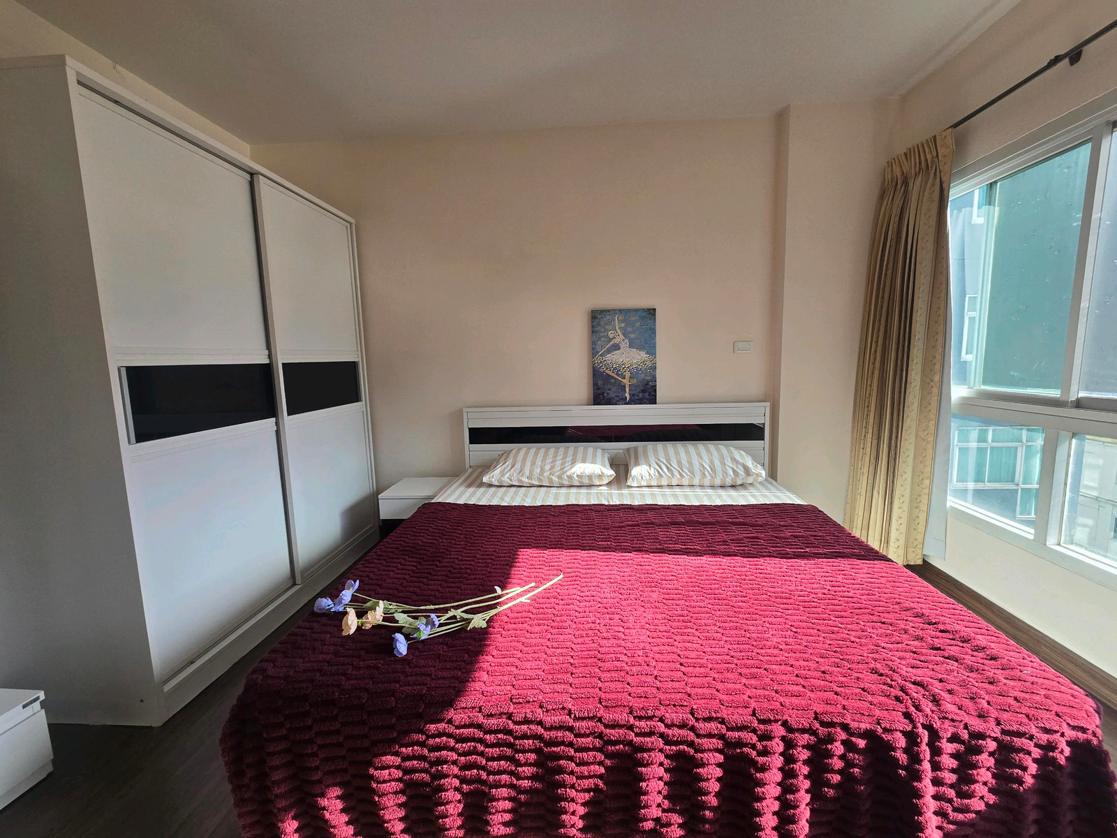 Newly renovated room‼️available and ready to move in Special rent reduction 14,000/month🌈PG Rama 9📣MRT Rama 9