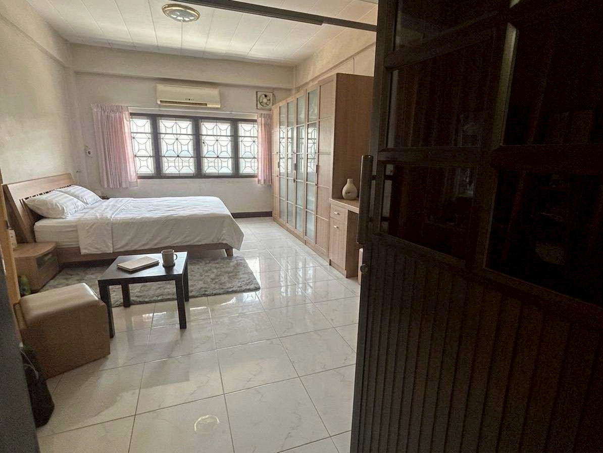 PZ1426 Bang Yai City commercial building, 4 floors, area 16 sq m., usable area 192 sq m. Soi Talad Klang, vegetables and fruits, trading location in the heart of Bang Yai Market, behind BB Market, Sao Thong Hin Subdistrict, Bang Yai District, Nonthaburi P – รูปที่ 4