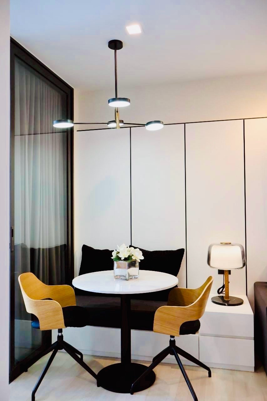 Special Discount Luxury 1-Bedroom Residence at Life One Wireless | High Floor | Fully Furnished | Move-in Ready
 – รูปที่ 3