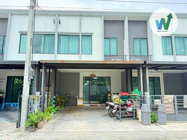 ขายบ้านทาวน์เฮ้าส์ พลีโน่บางนา-อ่อนนุช บริเวณรอบบ้านกว้าง บรรยากาศดี ใกล้สยามพรีเมียมเอาท์เล็ต ขายบ้านทาวน์เฮ้าส์ พลีโน่บางนา-อ่อนนุช บริเวณรอบบ้านกว้าง บรรยากาศดี ใกล้สยามพรีเมียมเอาท์เล็ต