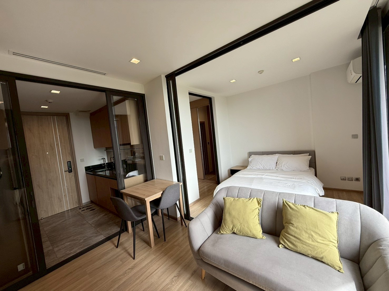 ให้เช่าด่วน Kawa Haus คาวะ เฮาส์, กรุงเทพ 1 ห้องนอน คาวะเฮ้าส์ 30.xx ตรม ว่างให้เช่า เดือนละ 19,000 บาท ต่อรองค่าเช่าได้ ให้เช่าด่วน Kawa Haus คาวะ เฮาส์, กรุงเทพ 1 ห้องนอน คาวะเฮ้าส์ 30.xx ตรม ว่างให้เช่า เดือนละ 19,000 บาท ต่อรองค่าเช่าได้