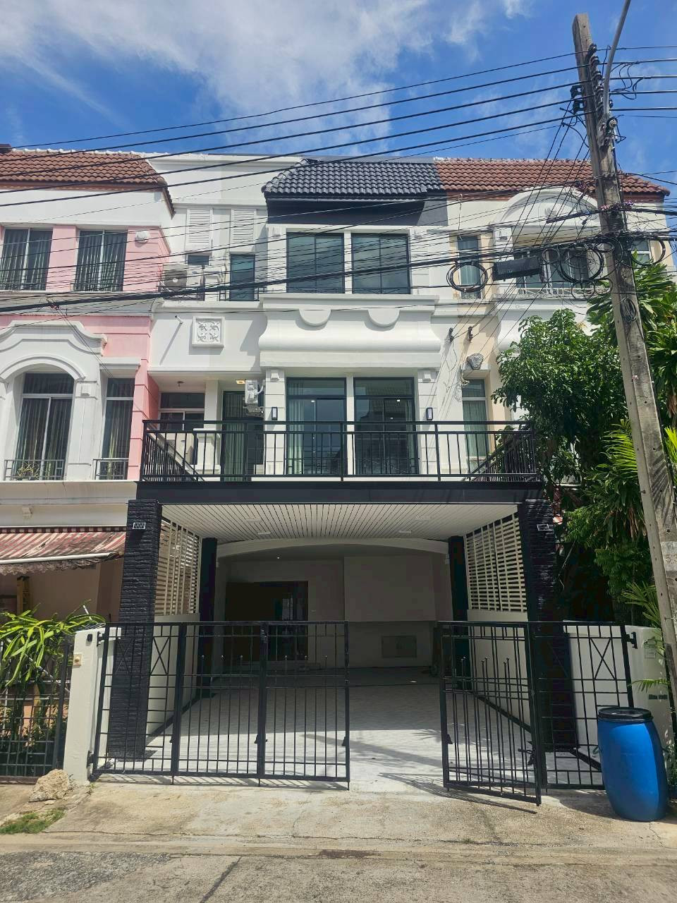 ทาวน์โฮม 3 ชั้น ให้เช่าบ้านกลางเมือง บริติซทาวน์ ศรีนครินทร์  (SPSAD4077) – รูปที่ 2